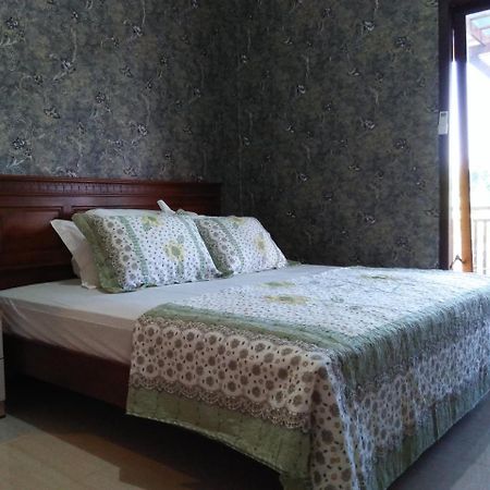 Papyrus Homestay Баньювангі Екстер'єр фото