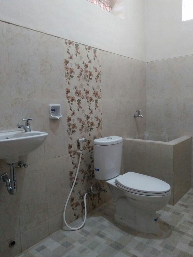 Papyrus Homestay Баньювангі Екстер'єр фото