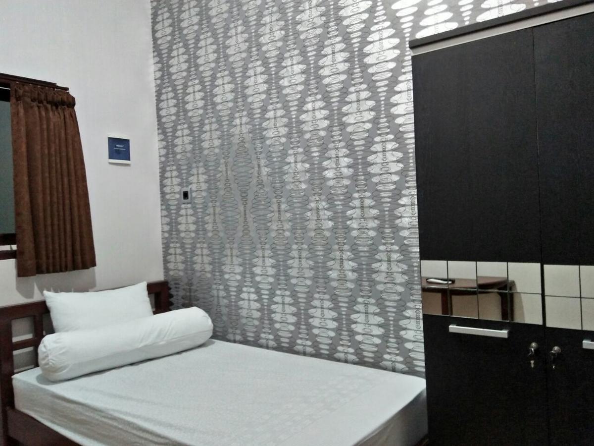 Papyrus Homestay Баньювангі Екстер'єр фото