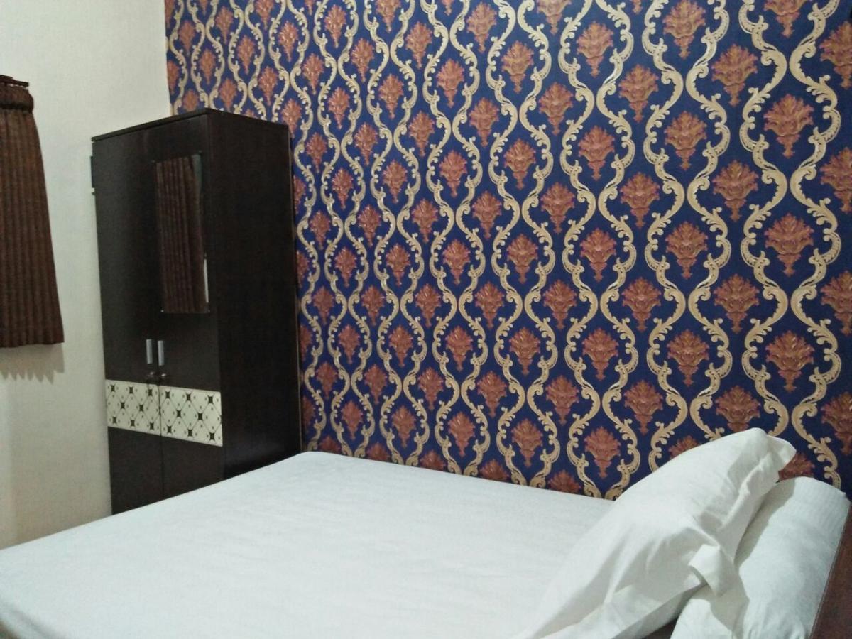 Papyrus Homestay Баньювангі Екстер'єр фото