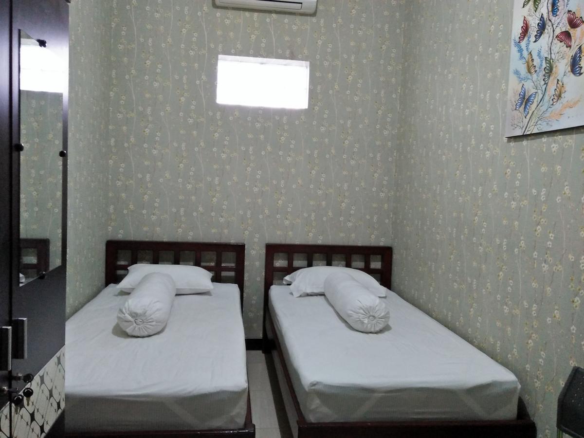 Papyrus Homestay Баньювангі Екстер'єр фото